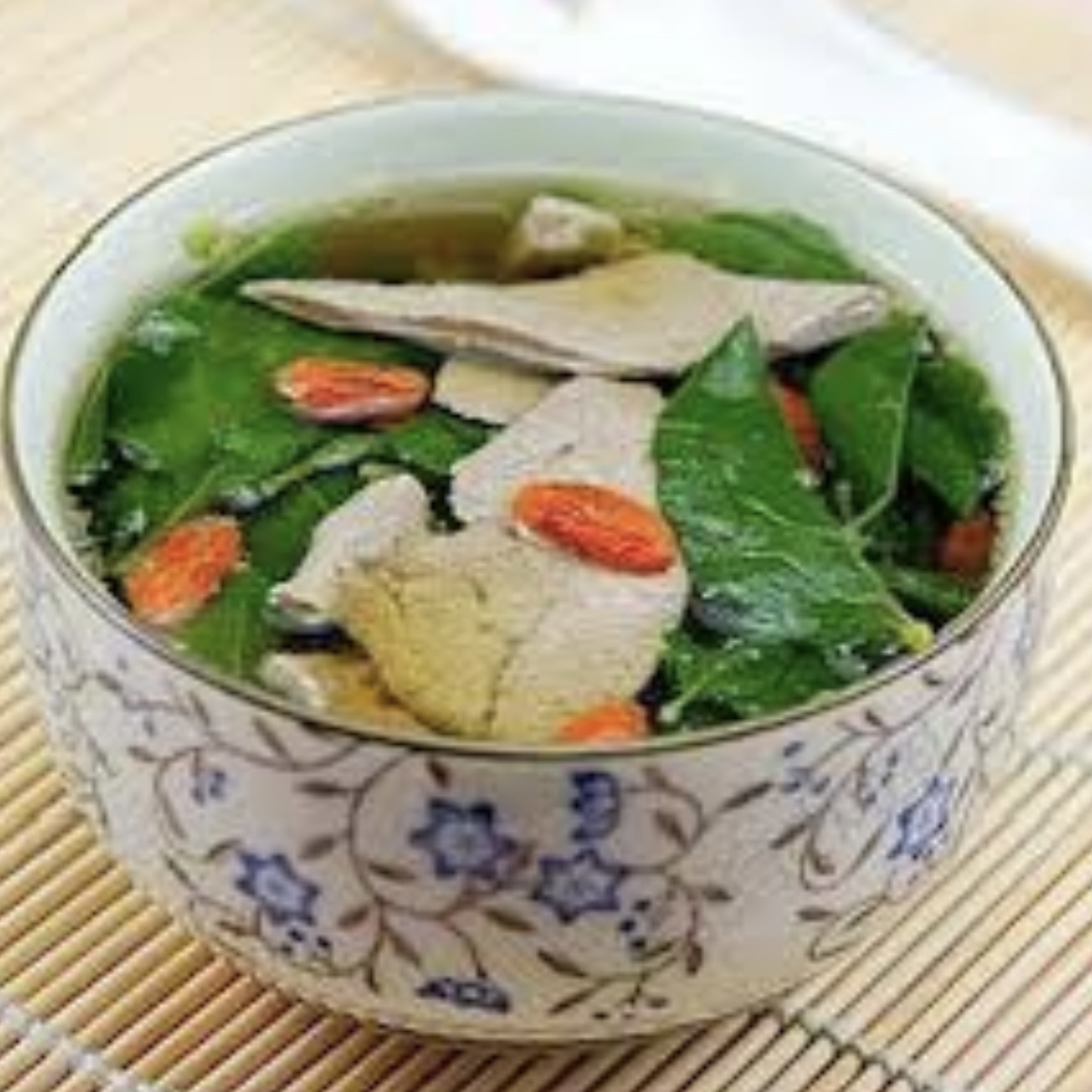 覆讀者提問 —— 點解煲豬潤湯多配枸杞和黑豆嘅？- Mark哥醫師
